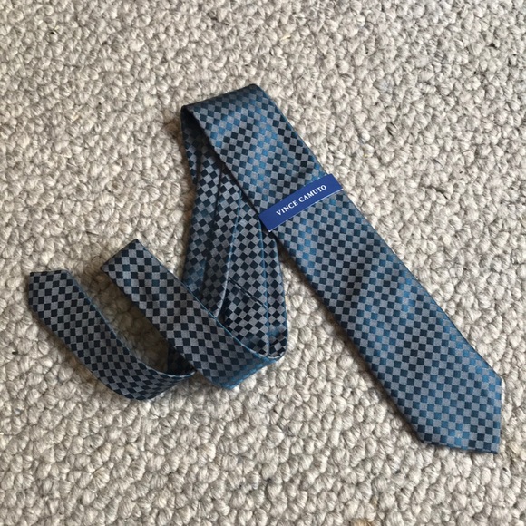 NWT Vince Camuto Tie - Picture 2 of 2